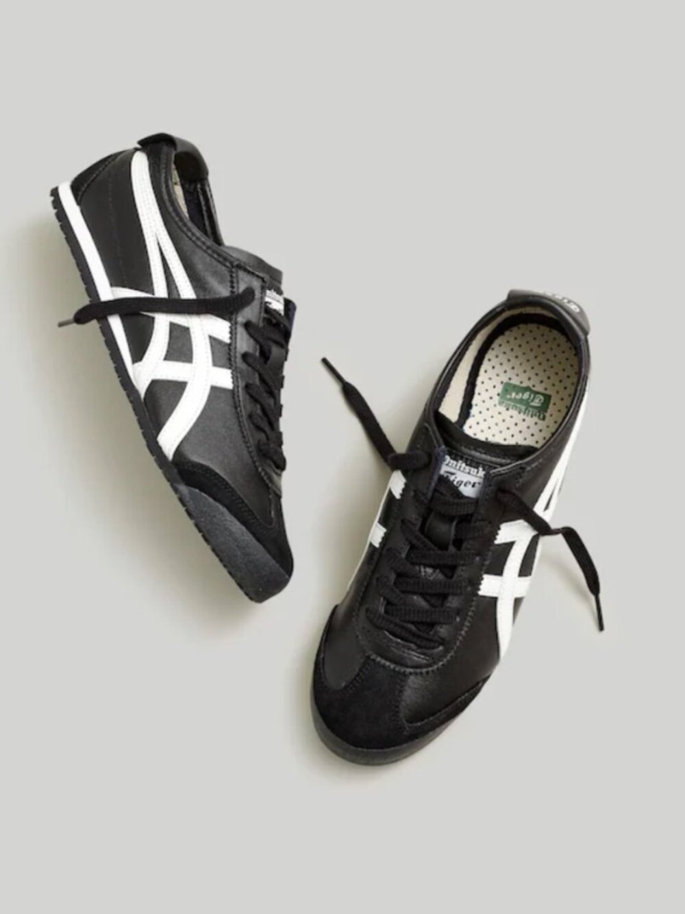 Onitsuka Tiger™ Unisex Mexico 66 Sneakers (Black; Women's Size 7.5/40.5)